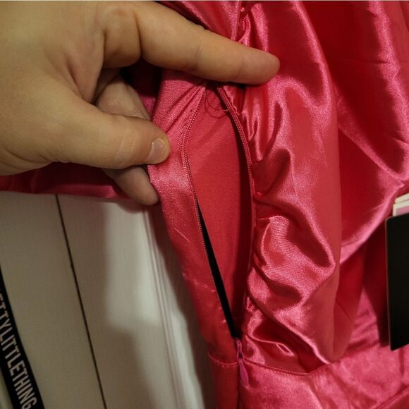 Elegant Pink Off-Shoulder Satin Dress - Picture 9 of 11